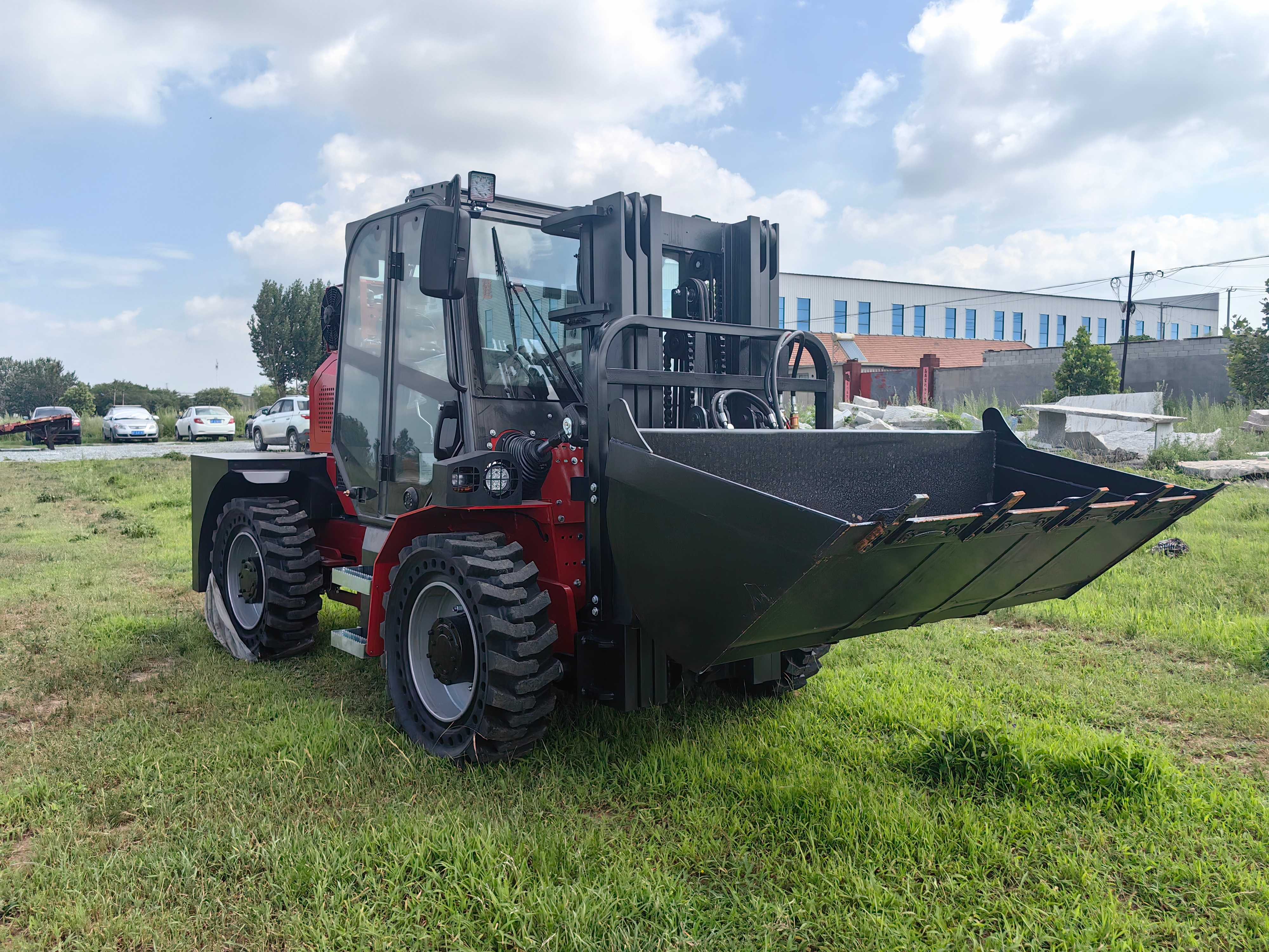 3.5吨新款越野叉车